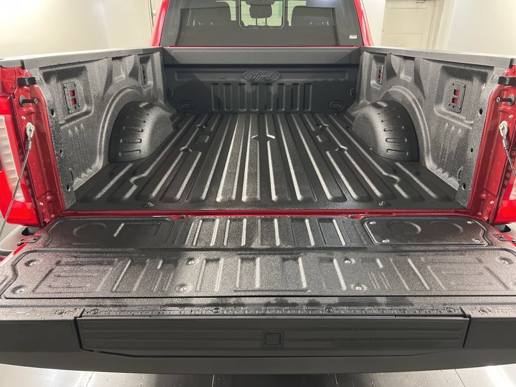 New 2026 Ford F250 XLT w/ XLT Premium Package AWD/4WD image 37
