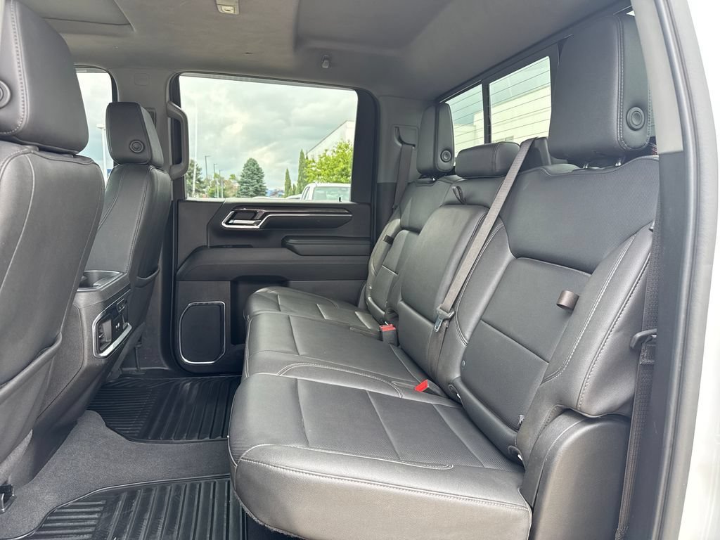 Used 2024 Chevrolet Silverado 2500 LTZ w/ LTZ Convenience Package AWD/4WD image 38