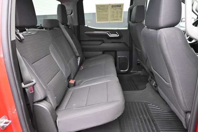 Used 2025 Chevrolet Silverado 1500 LT AWD/4WD image 29