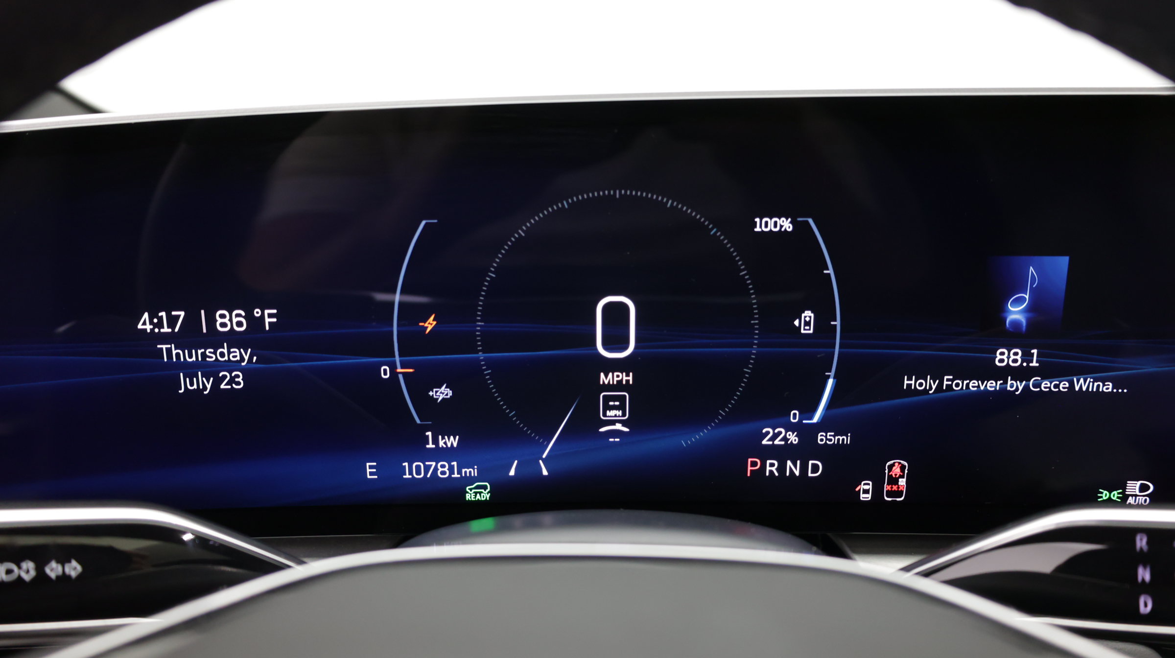 Used 2024 Cadillac Lyriq Luxury RWD image 18