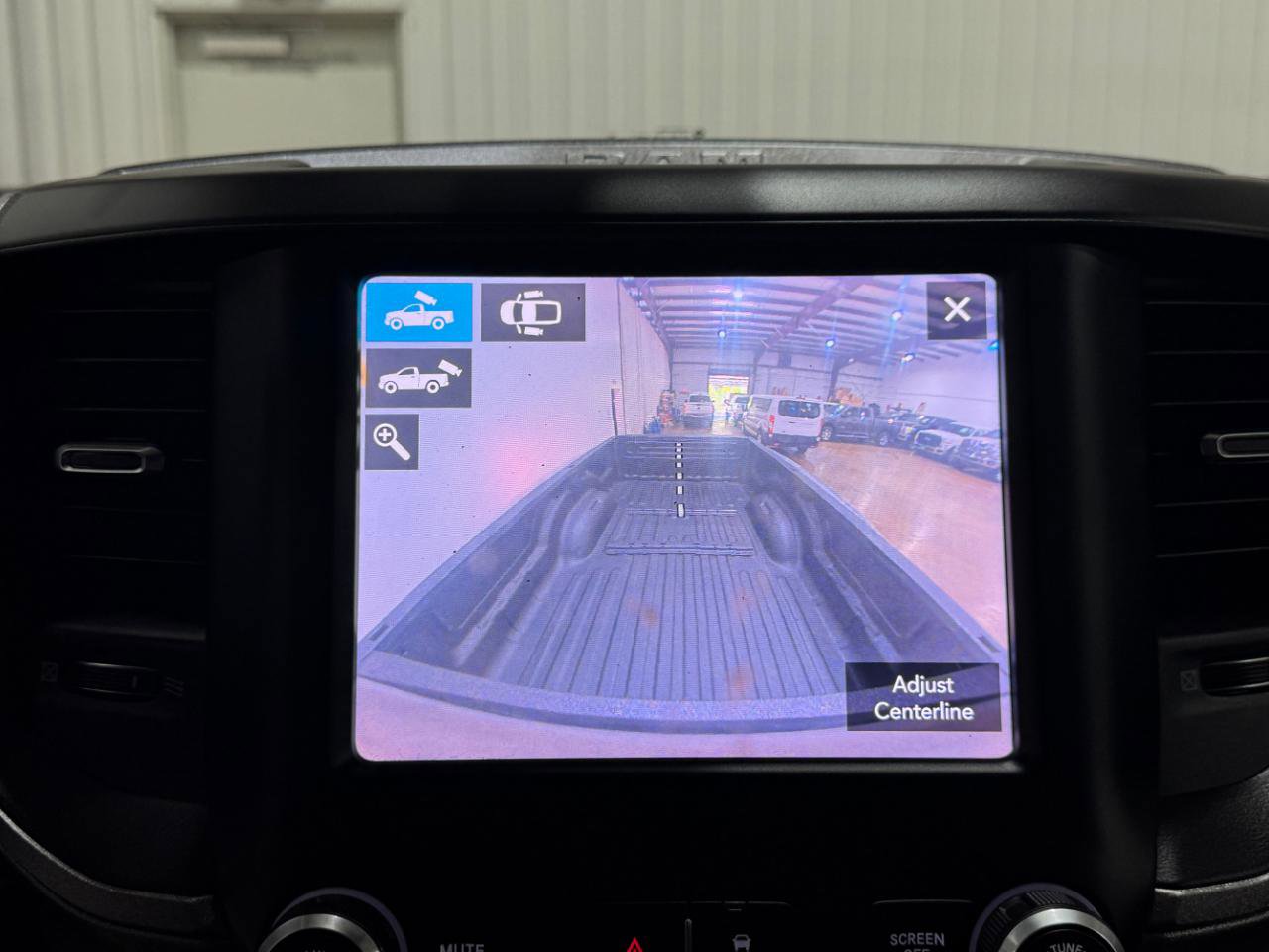 Used 2020 RAM 3500 Tradesman w/ Towing Technology Group AWD/4WD image 43