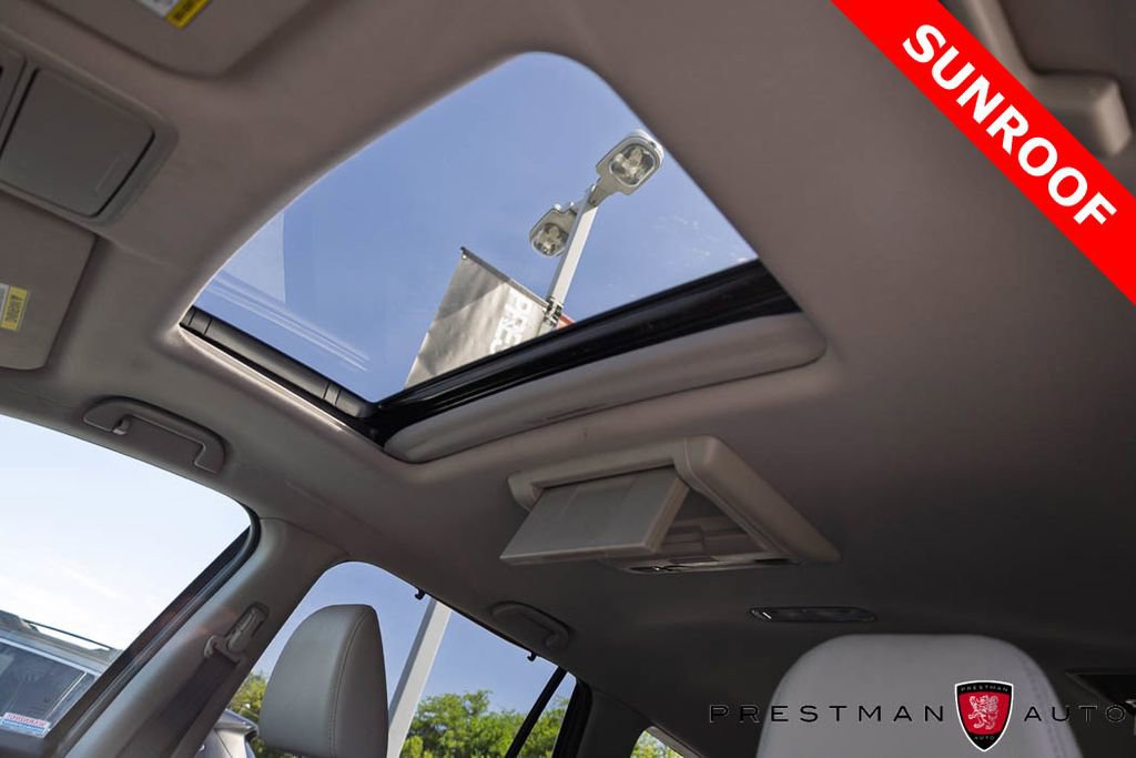 Used 2016 Honda Pilot Touring image 10
