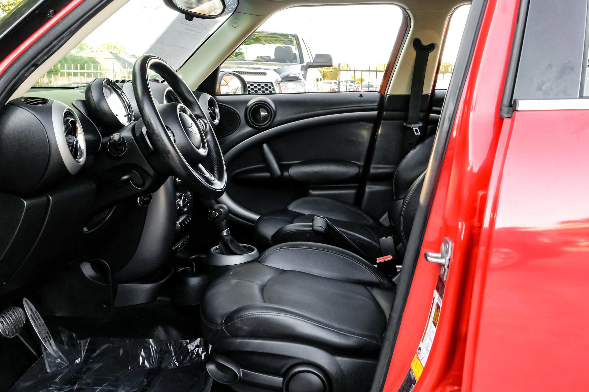 Used 2011 MINI Cooper Countryman S FWD image 4