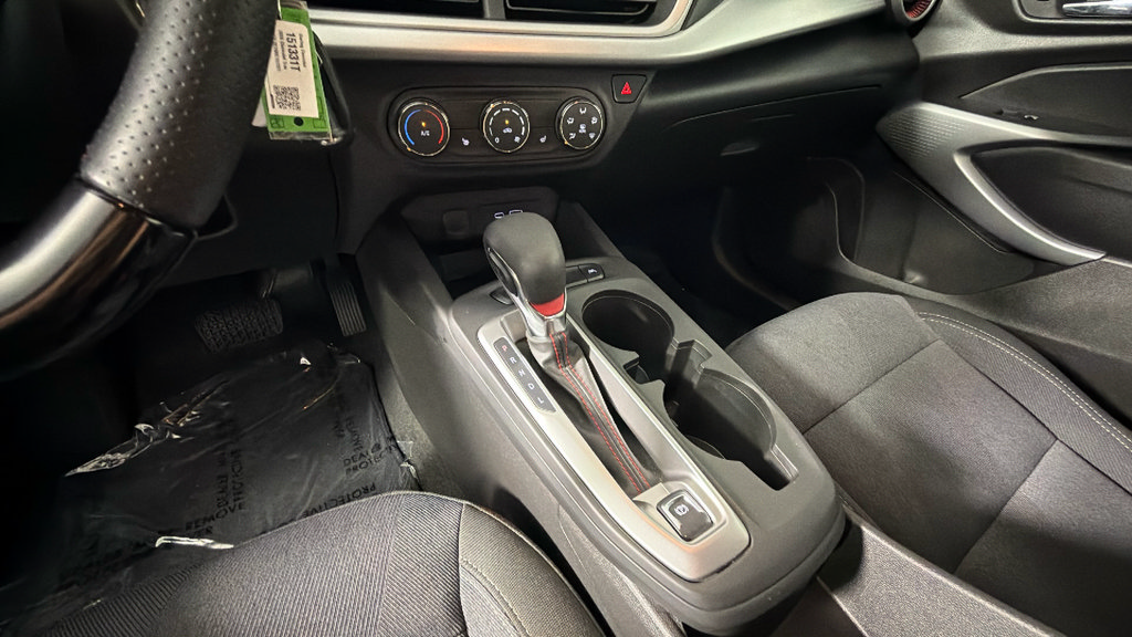 Certified 2024 Chevrolet Trax RS w/ Driver Confidence Package FWD image 20