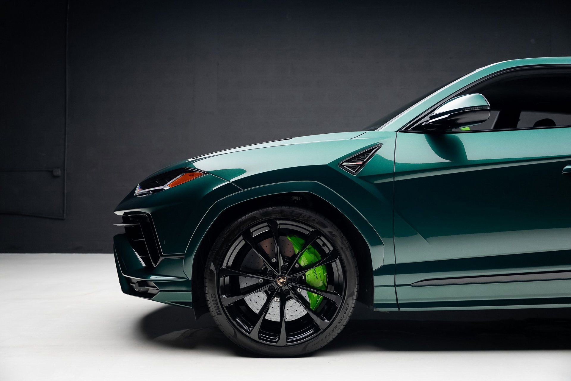 Used 2024 Lamborghini Urus S AWD/4WD image 18