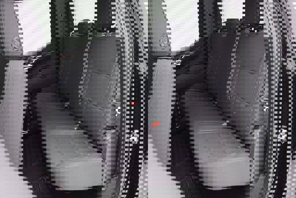 Used 2024 Chevrolet Silverado 1500 LT image 16