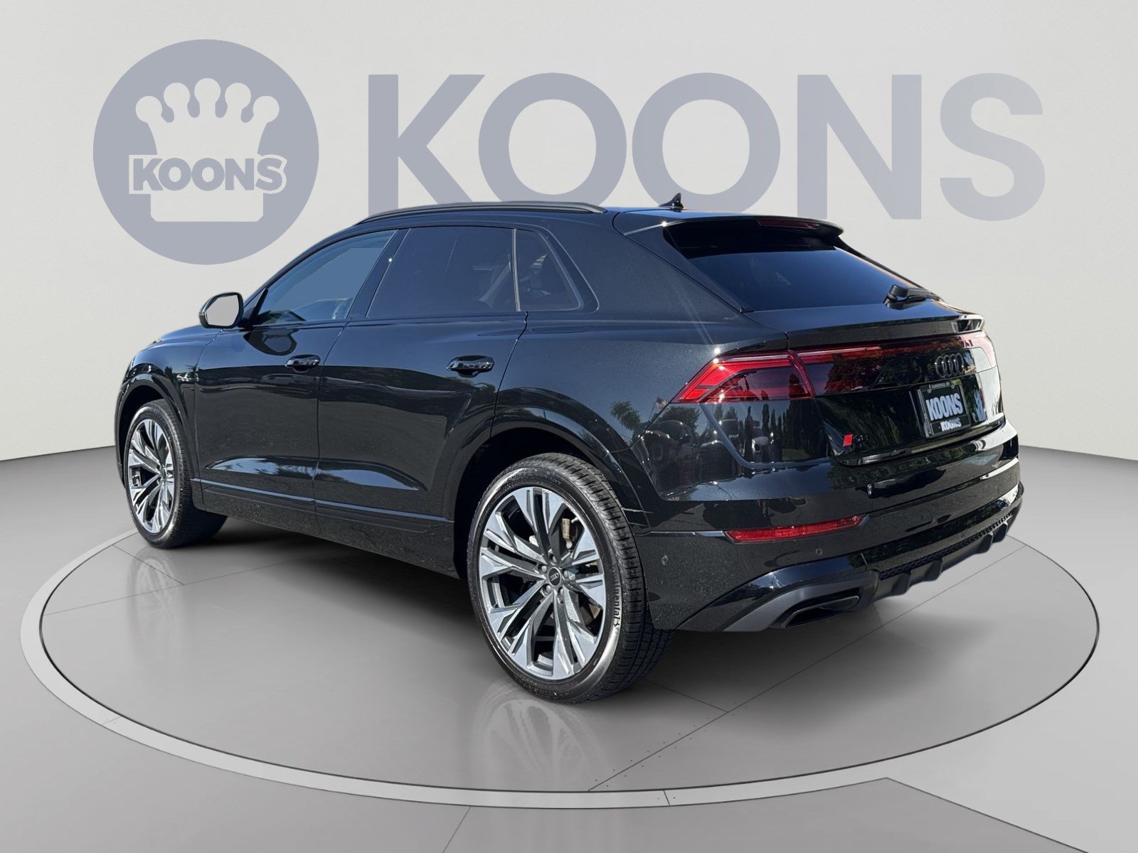 Used 2025 Audi Q8 Premium Plus AWD/4WD image 4