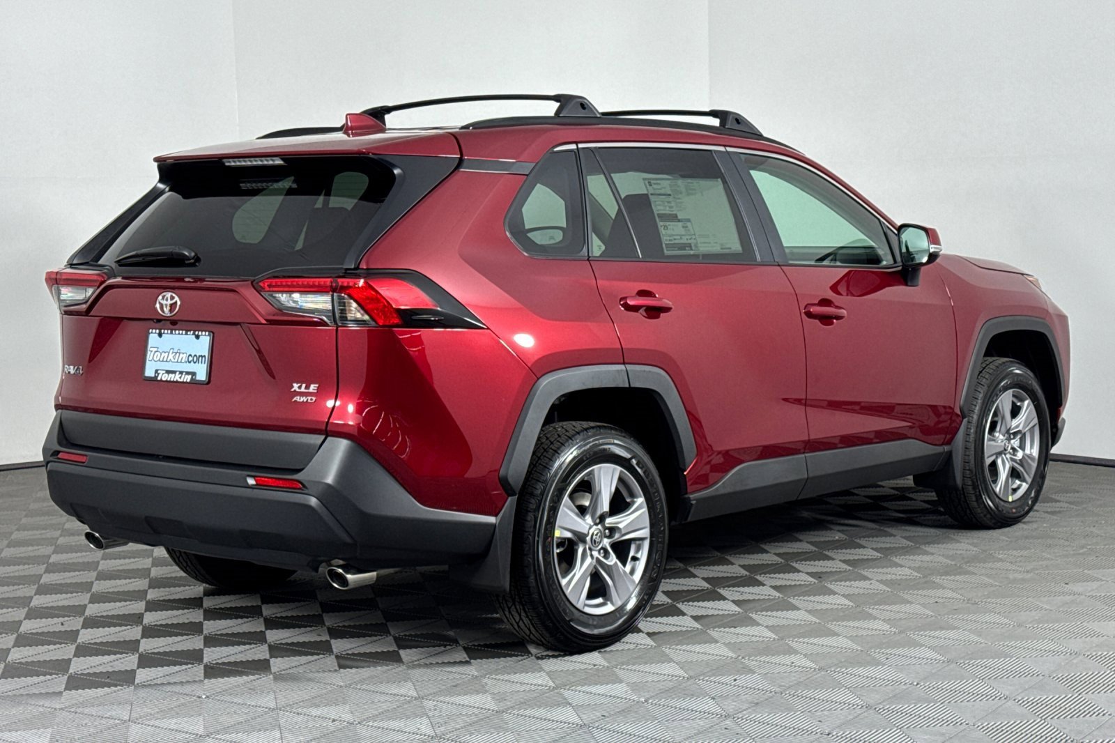 New 2025 Toyota RAV4 XLE image 4