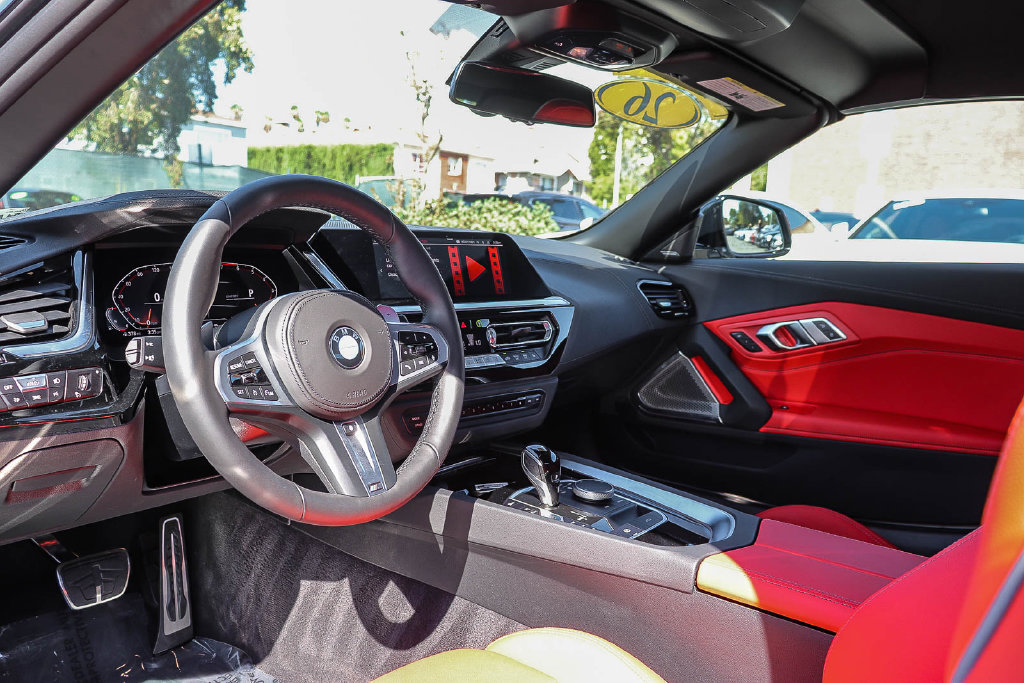 Used 2026 BMW Z4 sDrive30i w/ Dynamic Handling Package RWD image 18