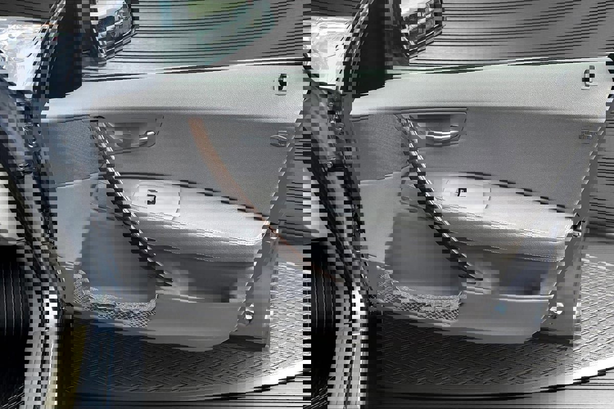 Used 2006 BMW X3 3.0i image 27