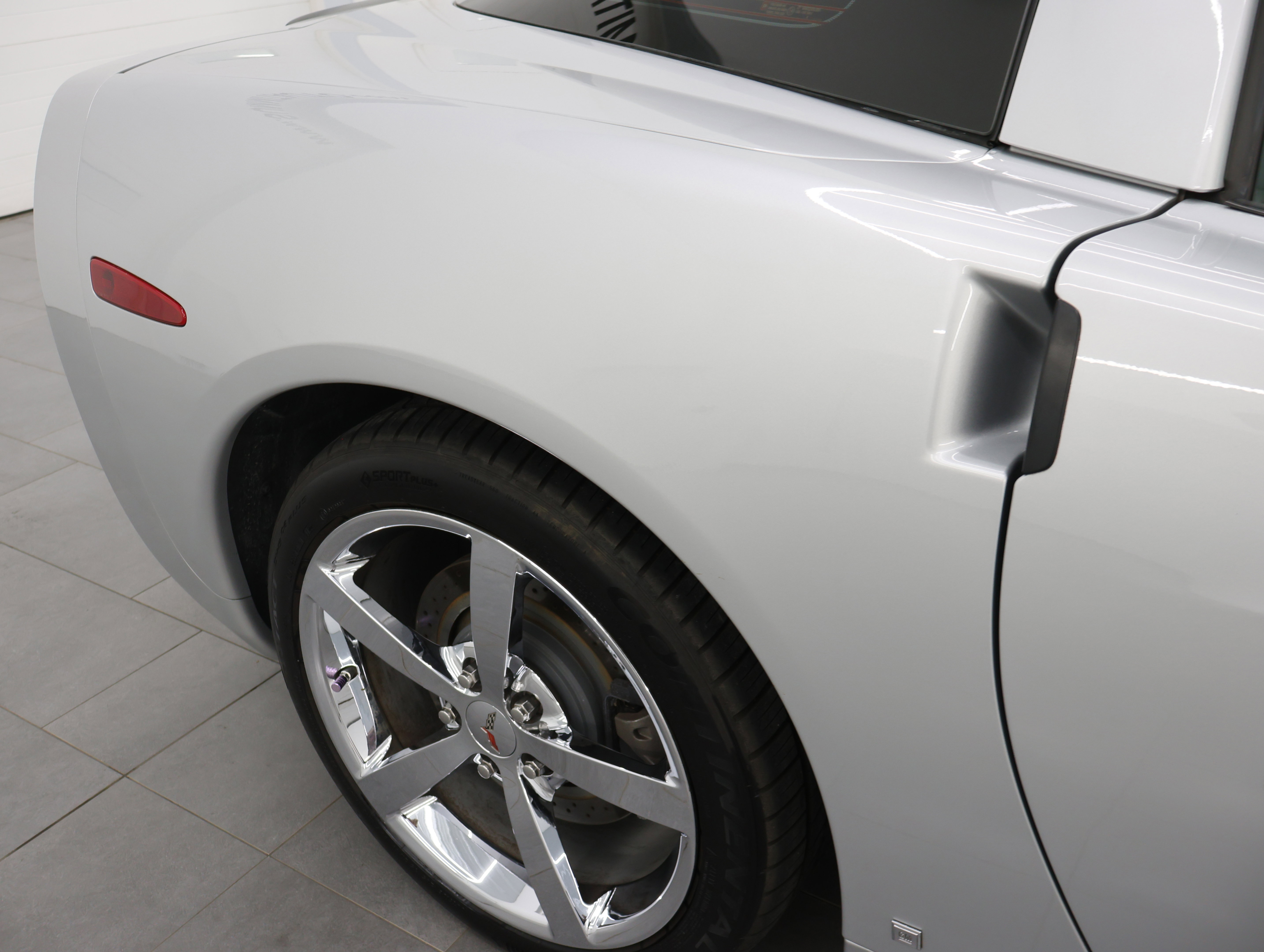 Used 2009 Chevrolet Corvette Coupe w/ Preferred Equipment Group RWD image 22