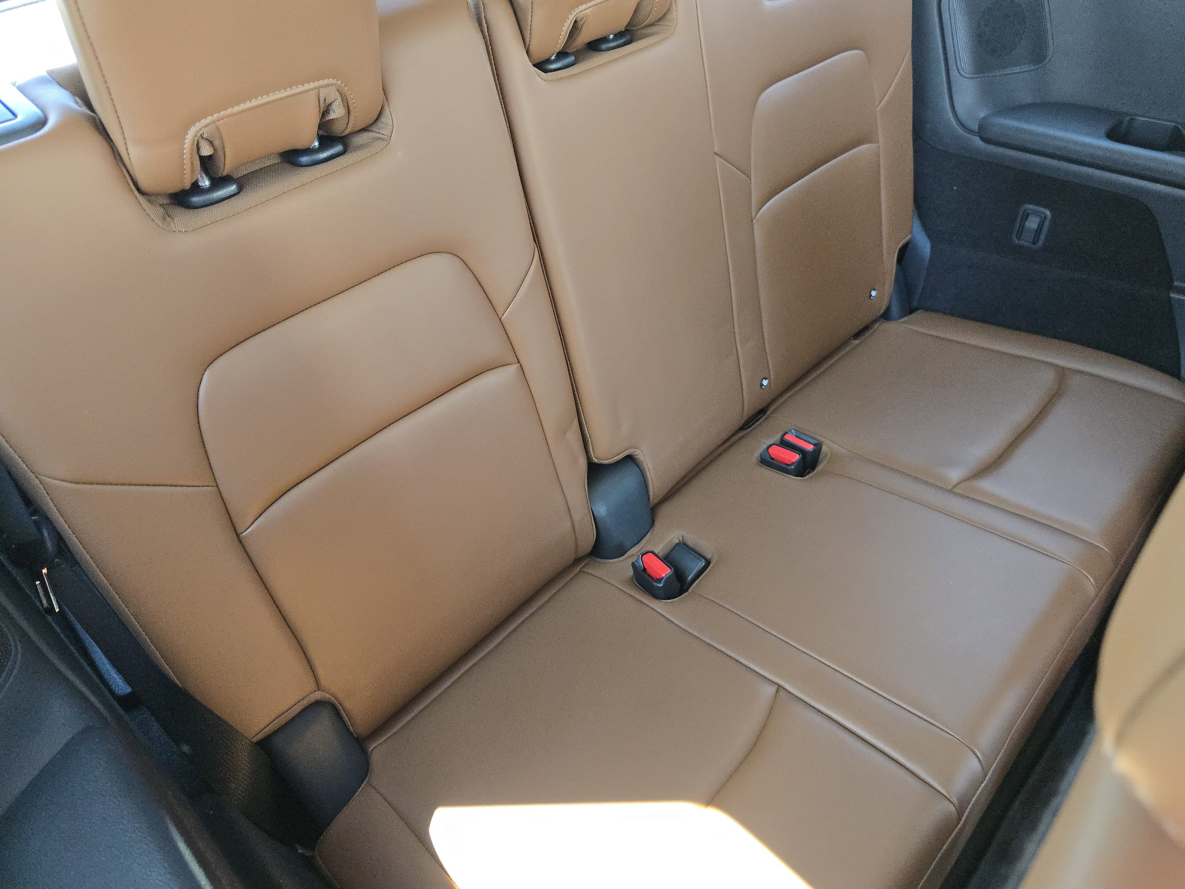 Used 2024 Nissan Pathfinder Platinum image 30