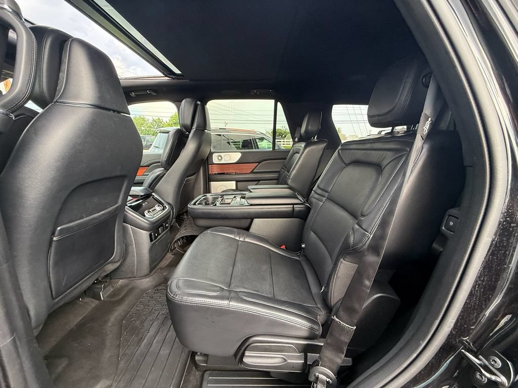 Used 2020 Lincoln Navigator Reserve w/ Luxury Package AWD/4WD image 19