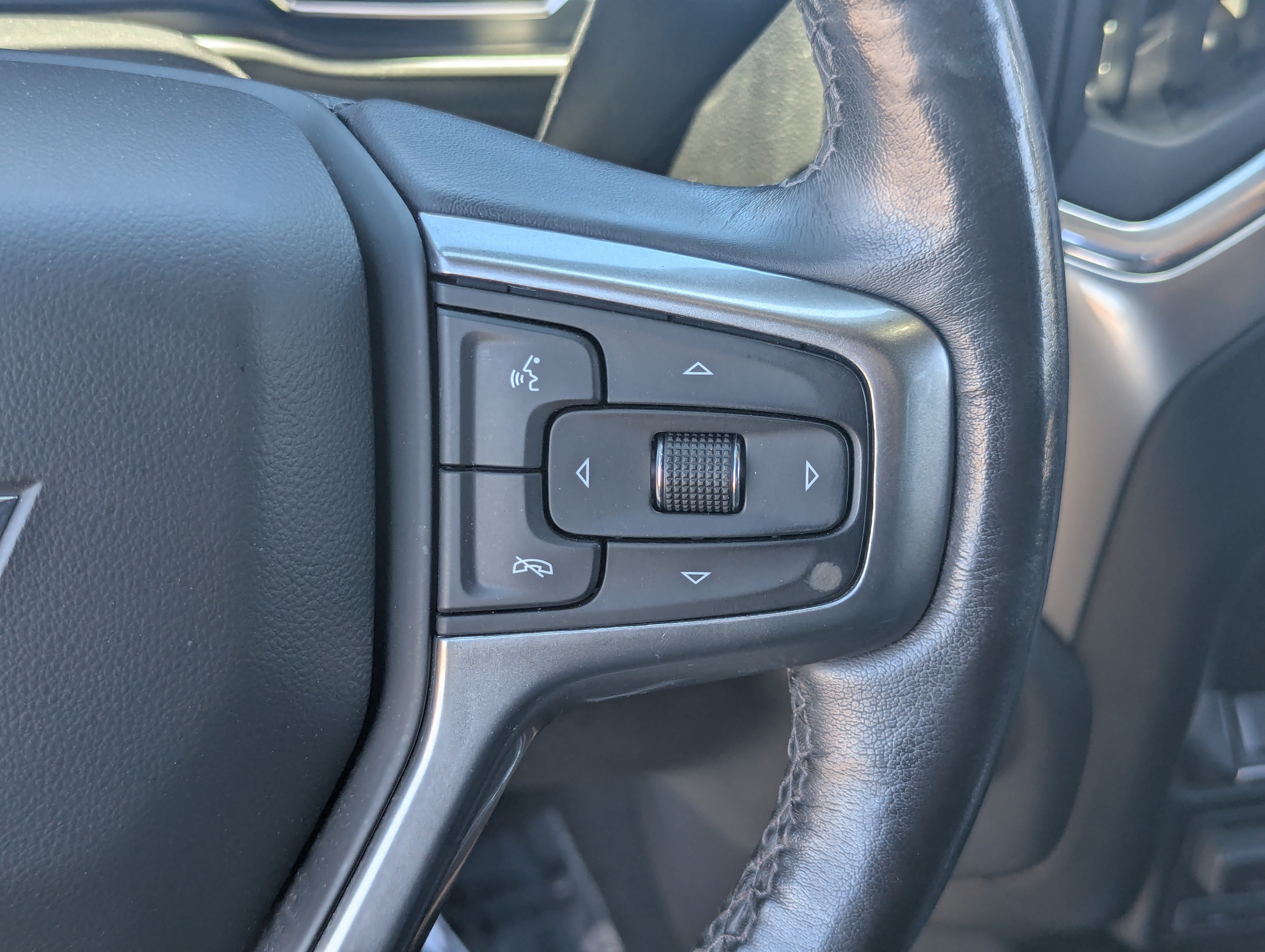 Used 2021 Chevrolet Silverado 1500 LT Trail Boss w/ Bed Protection Package AWD/4WD image 24
