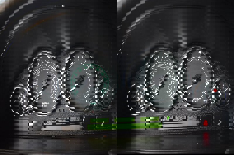 Used 2005 Land Rover Range Rover HSE image 30