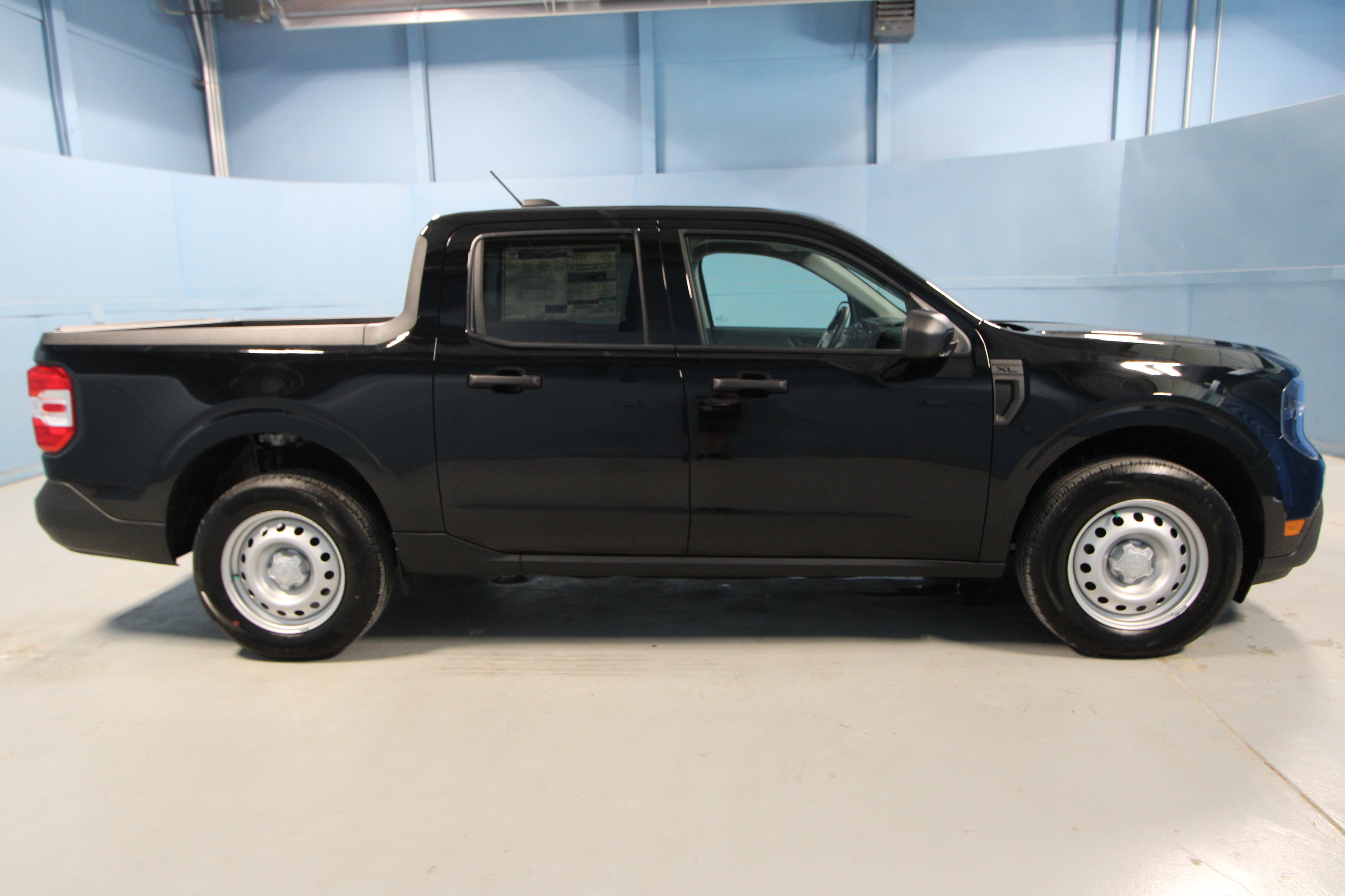New 2026 Ford Maverick XL w/ Equipment Group 101A AWD/4WD image 27