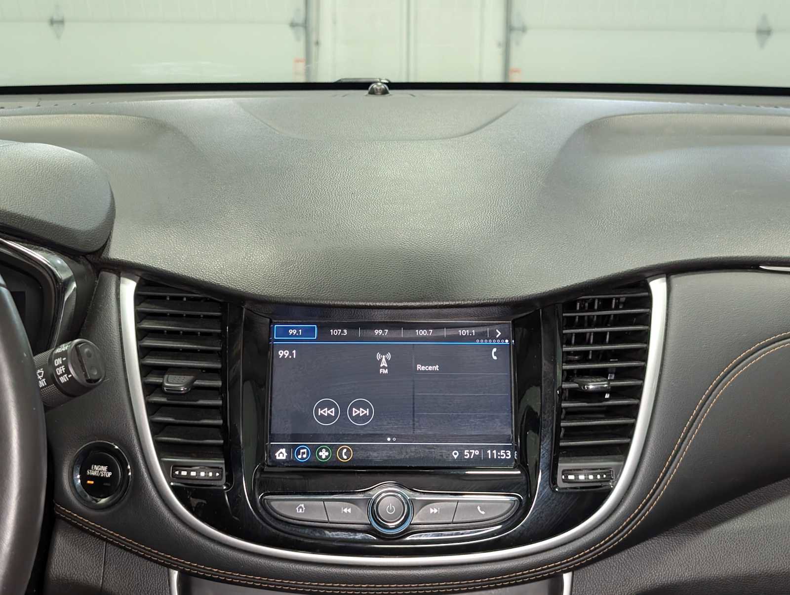 Used 2018 Chevrolet Trax LT w/ LT Convenience Package AWD/4WD image 18