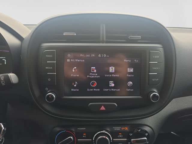 Used 2023 Kia Soul LX w/ LX Technology Package FWD image 15