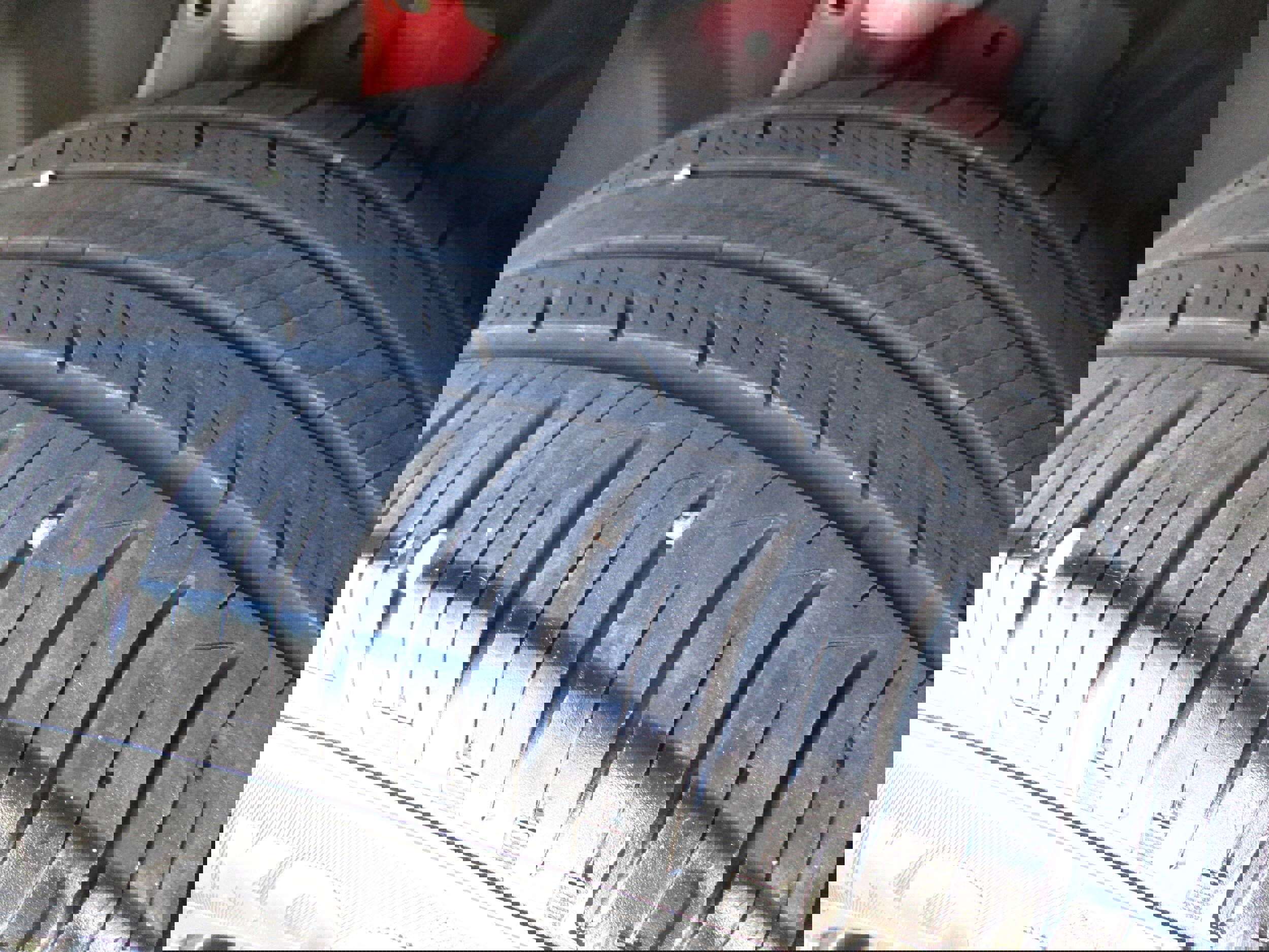 Used 2023 Ford Explorer XLT image 13