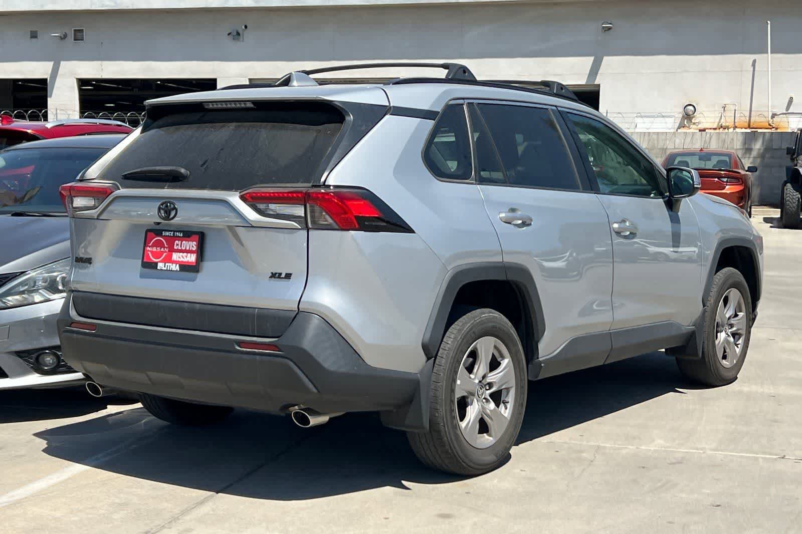 Used 2023 Toyota RAV4 XLE FWD image 3