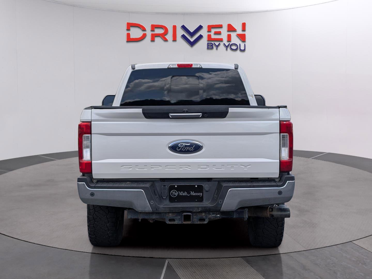 Used 2017 Ford F250 Lariat w/ Chrome Package AWD/4WD image 4