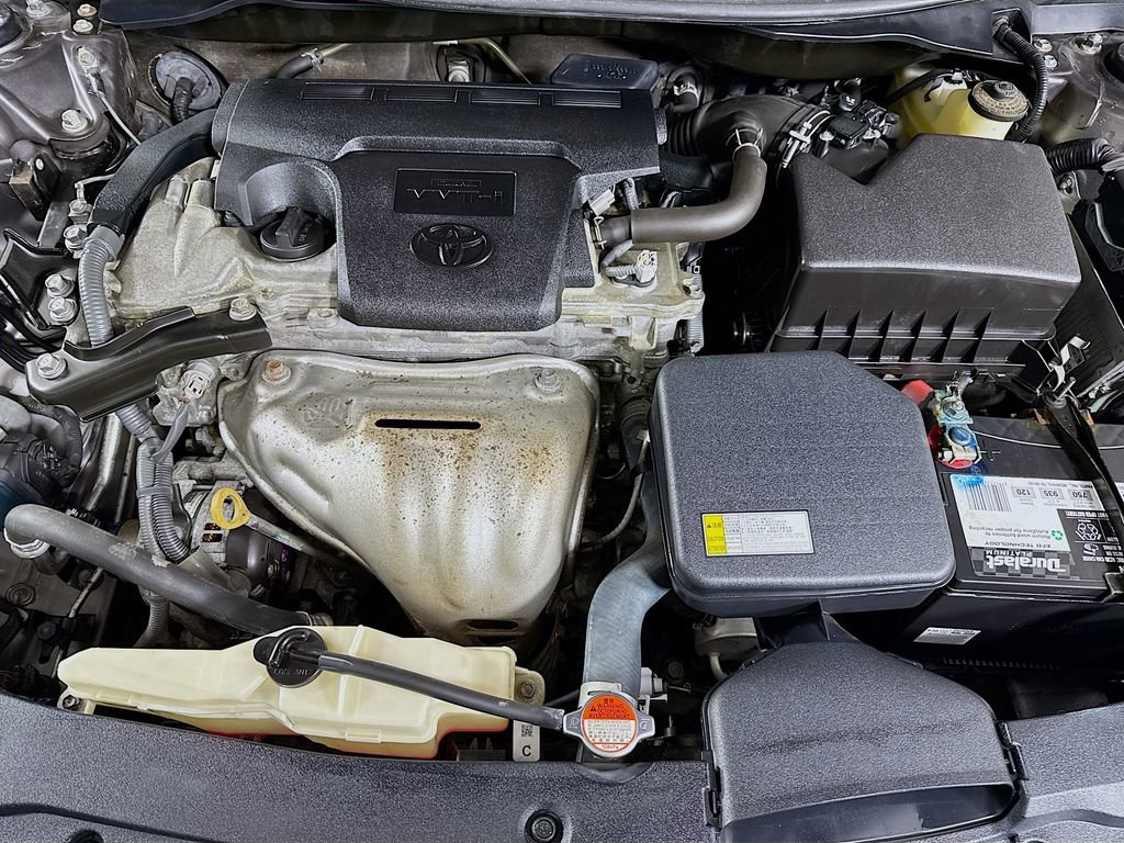 Used 2016 Toyota Camry LE FWD image 31