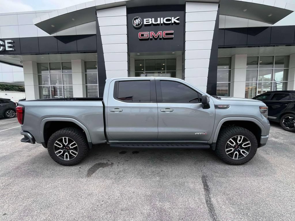 Used 2024 GMC Sierra 1500 AT4 w/ Technology Package AWD/4WD image 3