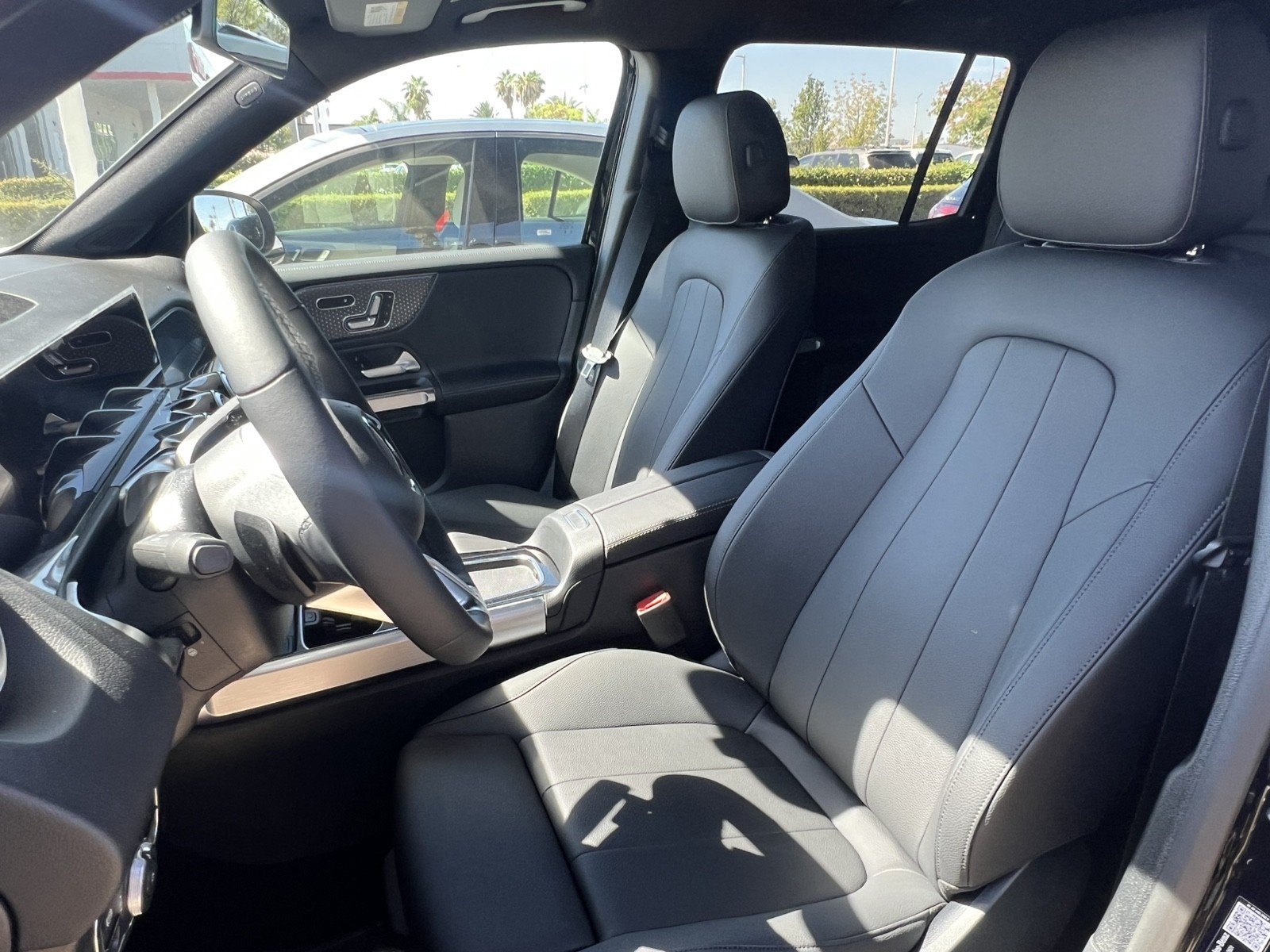 New 2026 Mercedes-Benz GLB 250 4MATIC image 9