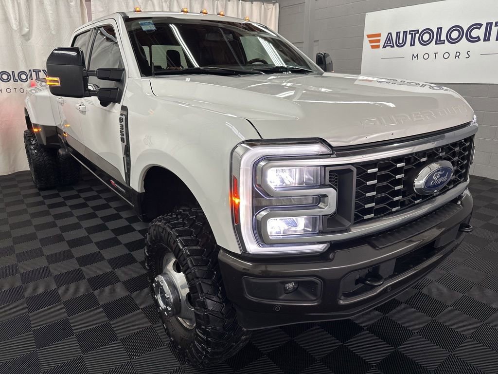Used 2024 Ford F350 King Ranch image 2