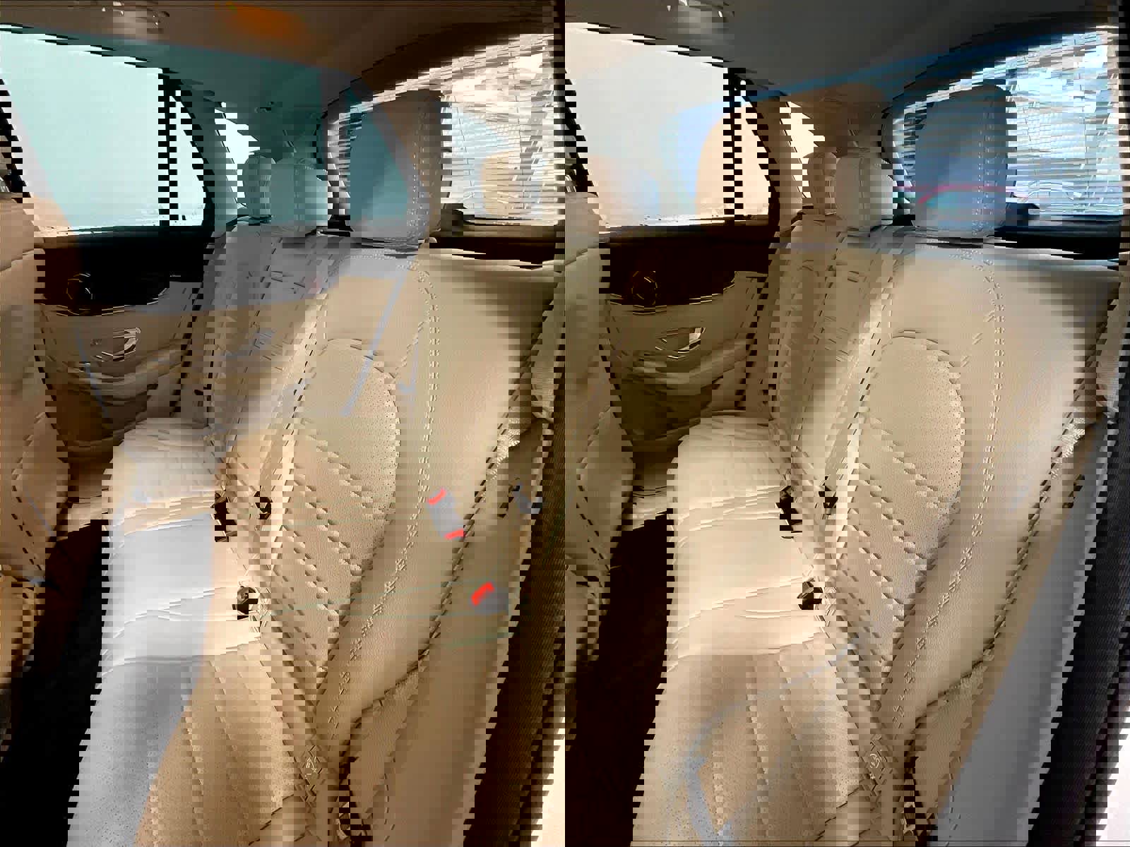 Used 2022 Mercedes-Benz GLC 300 4MATIC image 15