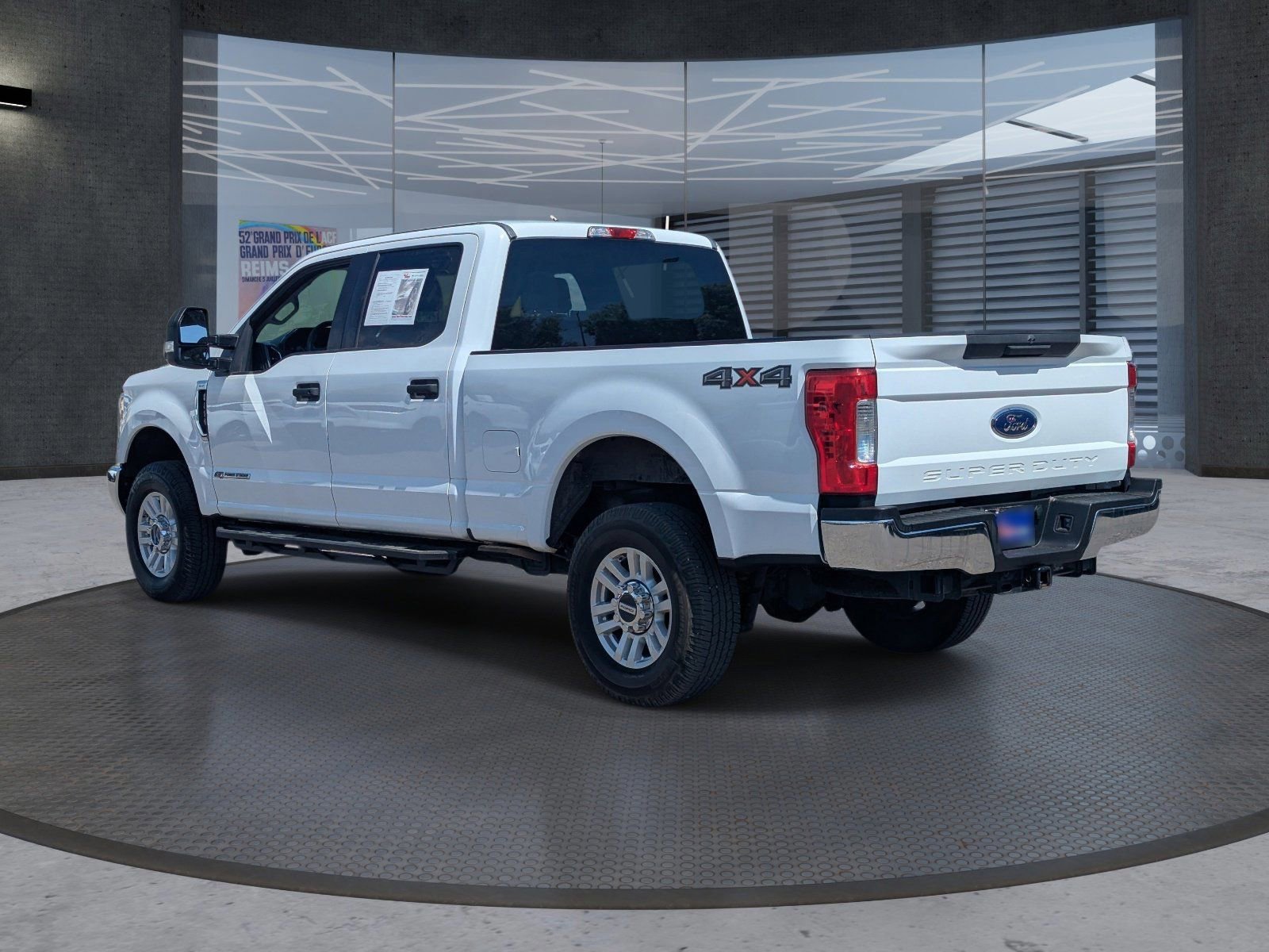 Used 2017 Ford F250 XLT image 4