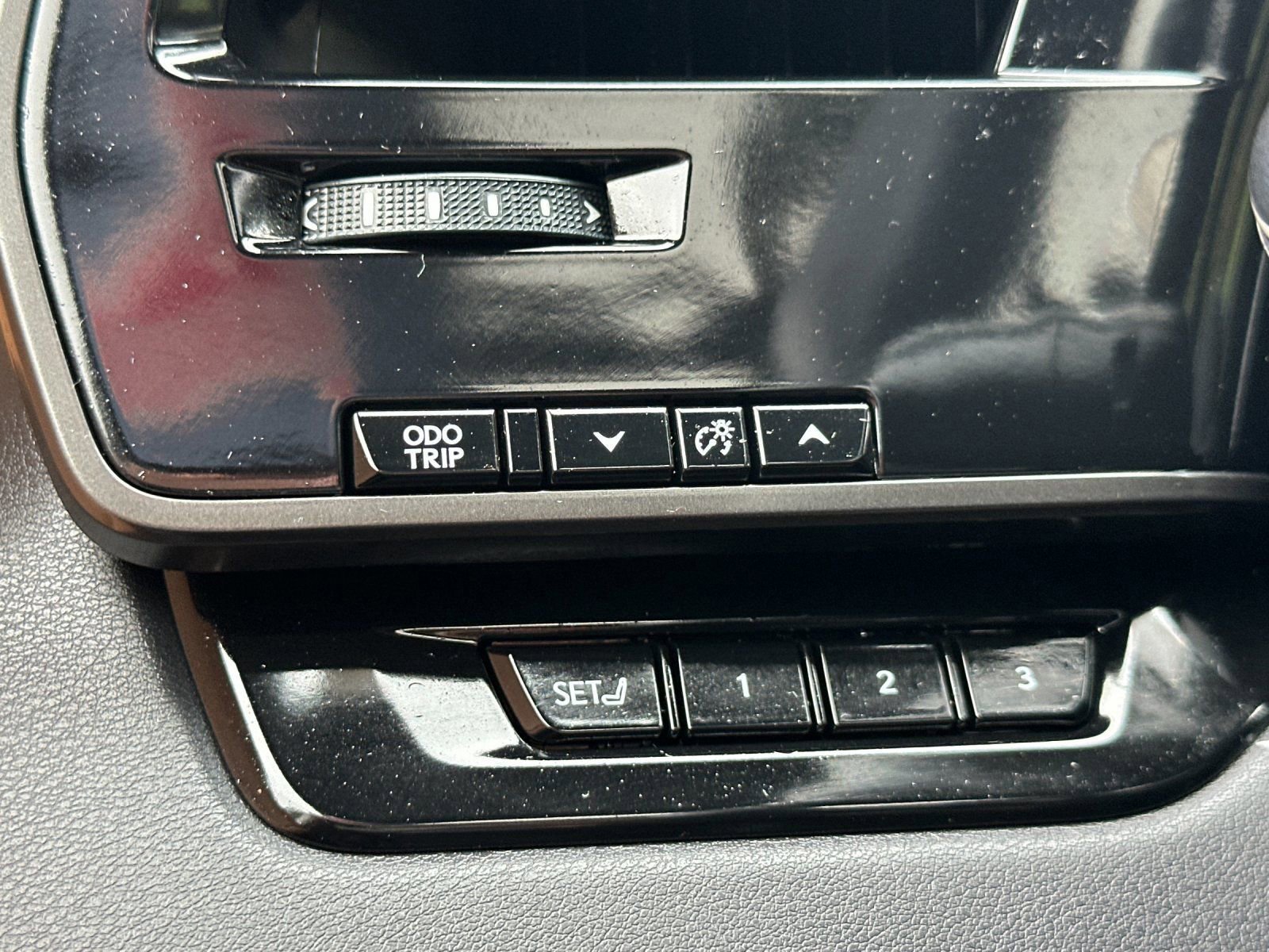 Used 2023 Lexus RX 350 Premium w/ Accessory Package (Z1) FWD image 32