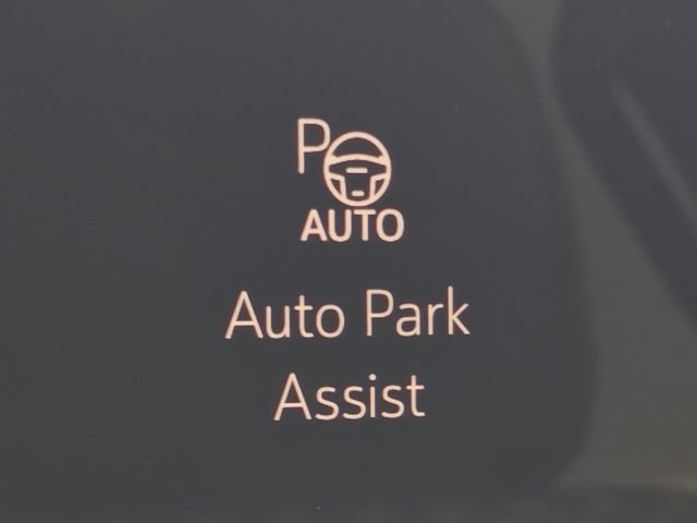 New 2026 GMC Acadia Denali w/ Super Cruise Package AWD/4WD image 39
