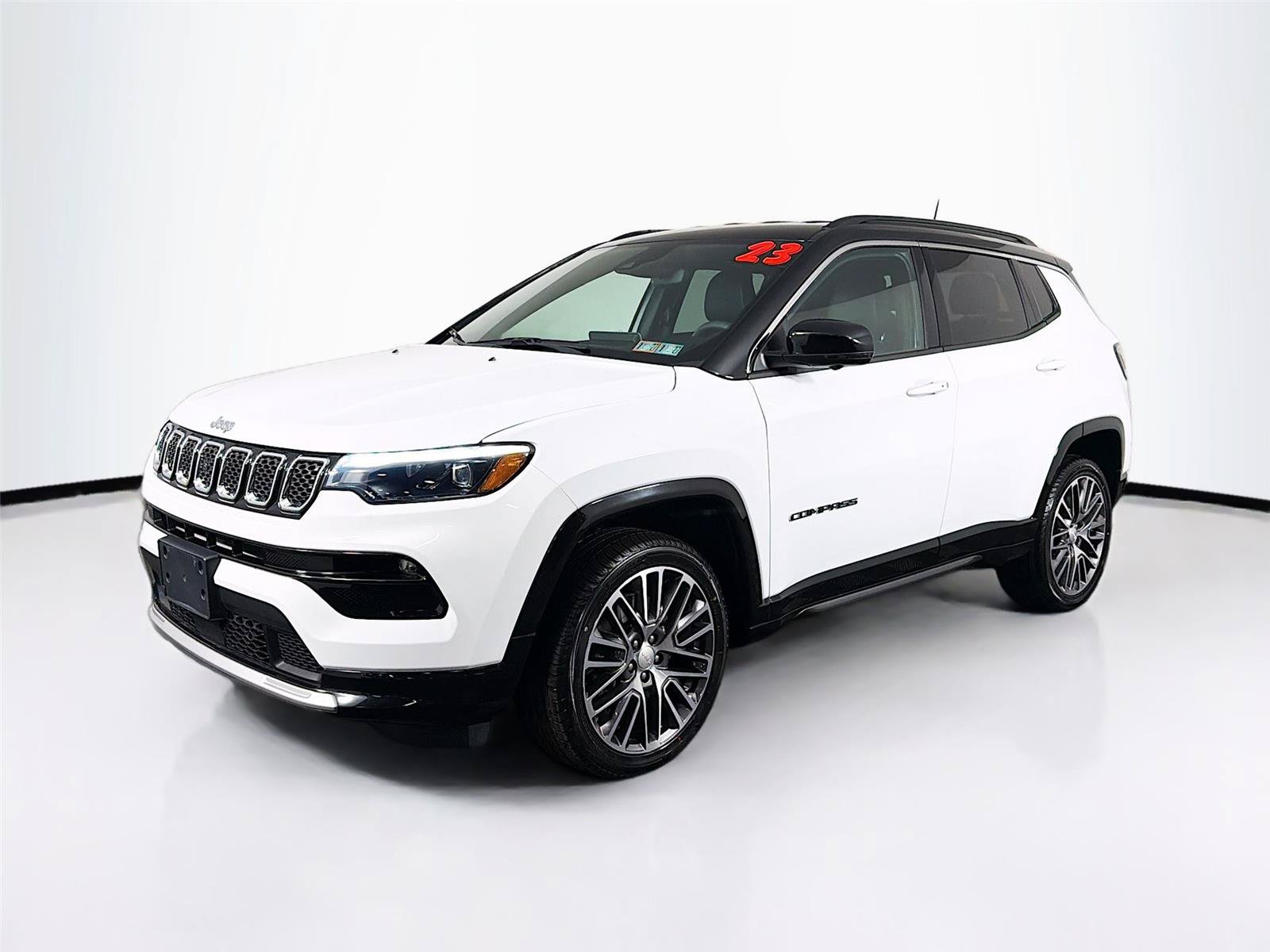 Used 2023 Jeep Compass Limited w/ Elite Group AWD/4WD image 7