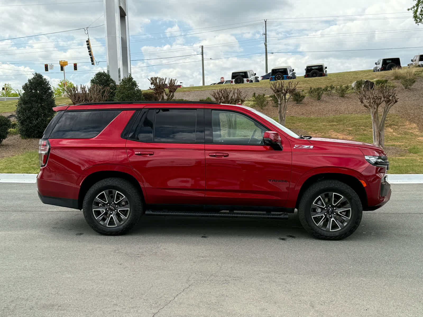 Used 2023 Chevrolet Tahoe Z71 w/ Luxury Package image 6