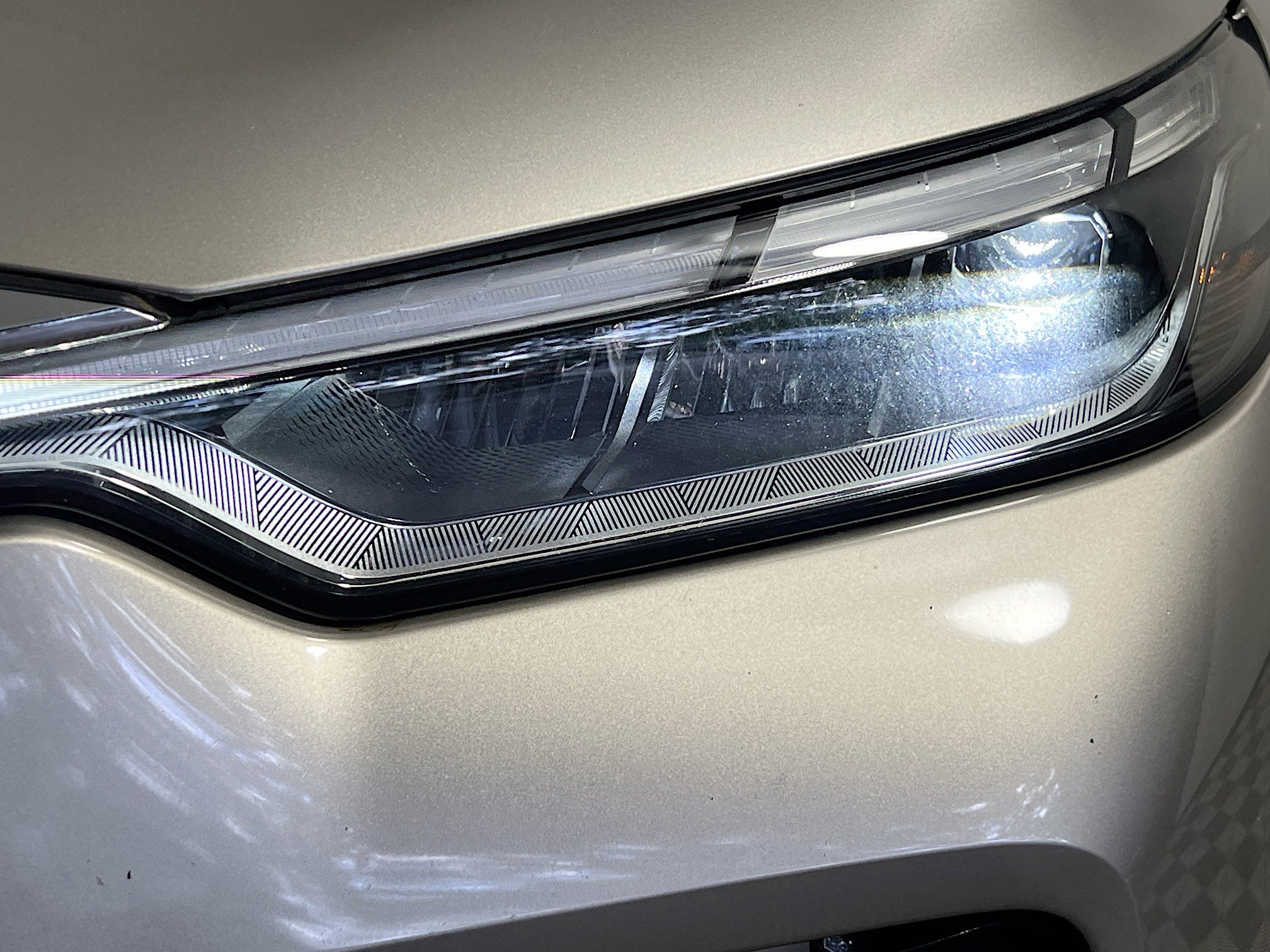 Used 2023 INFINITI QX60 Luxe w/ Cargo Package FWD image 12