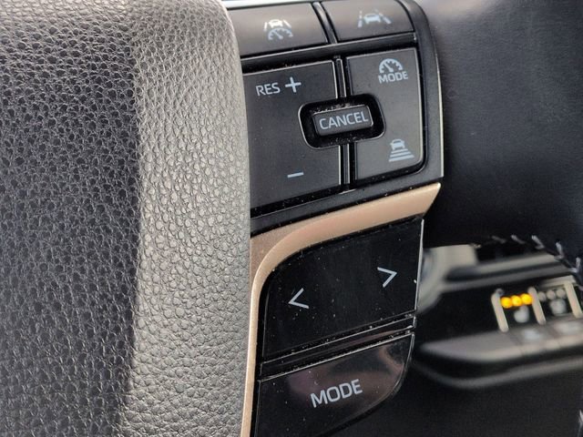 Used 2024 Toyota Crown Limited image 17