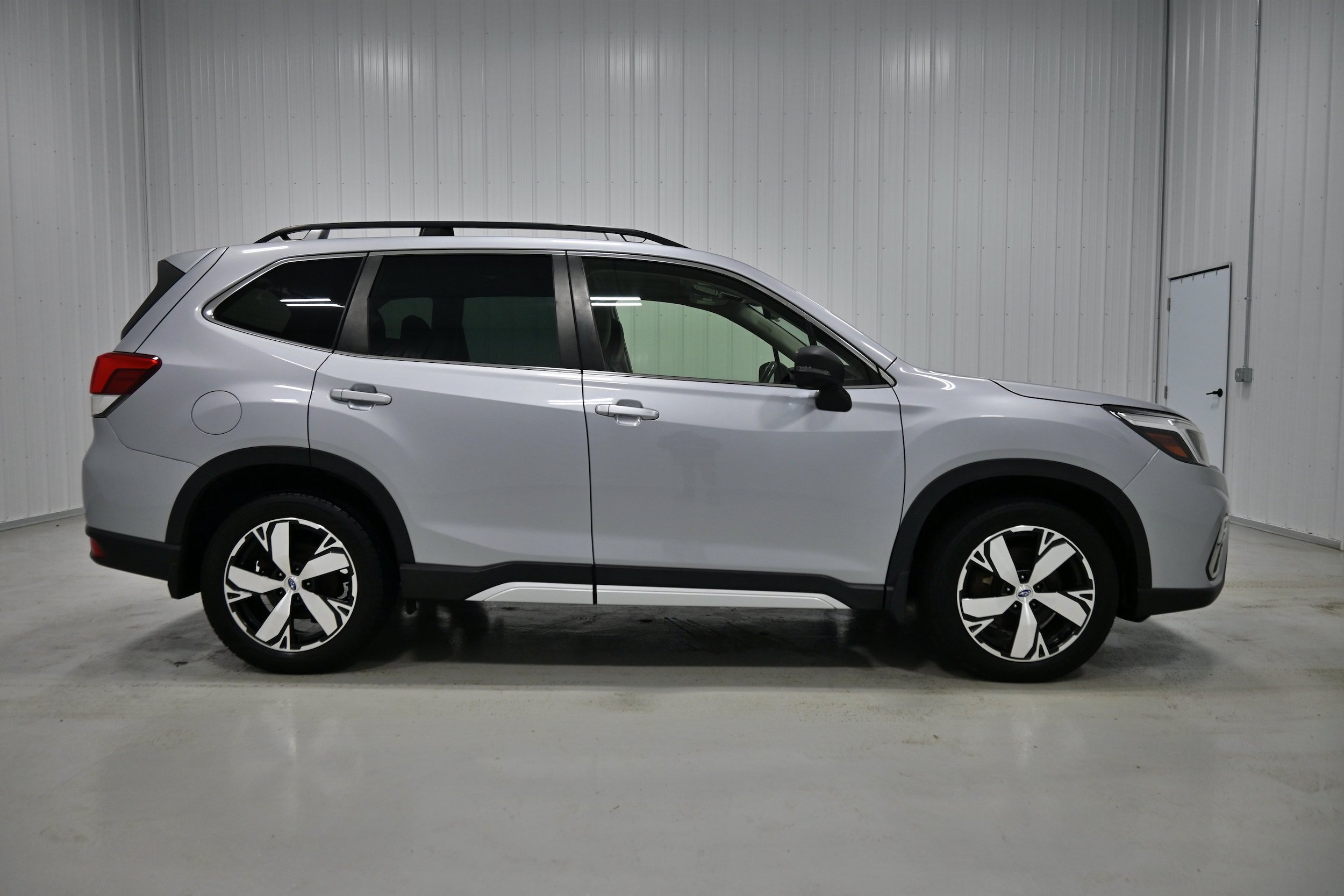 Used 2020 Subaru Forester Touring AWD/4WD image 38