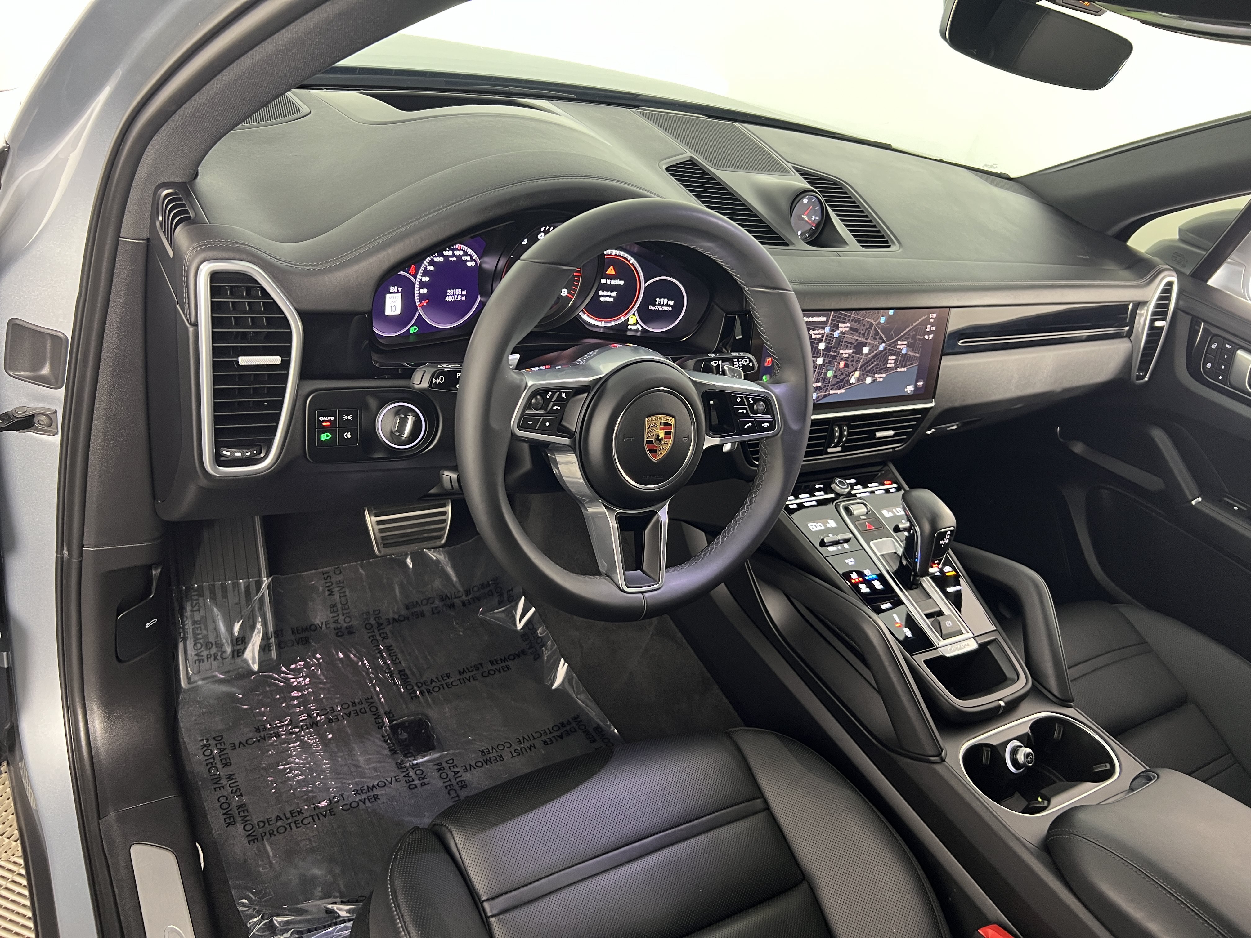 Certified 2023 Porsche Cayenne S AWD/4WD image 4