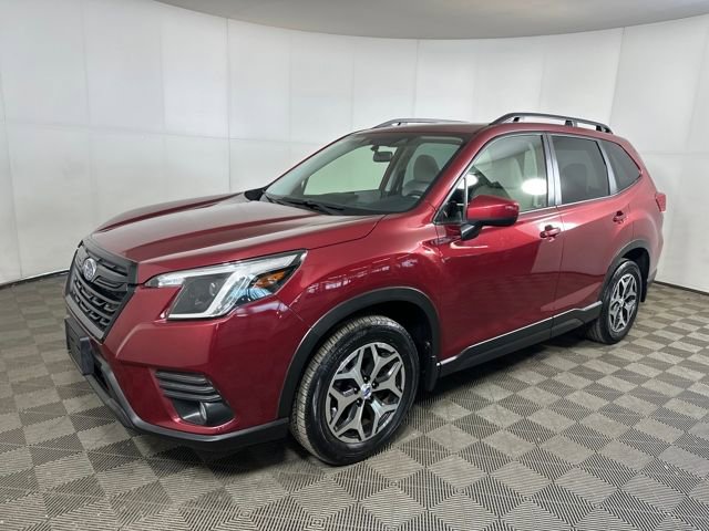 Used 2023 Subaru Forester Premium image 7