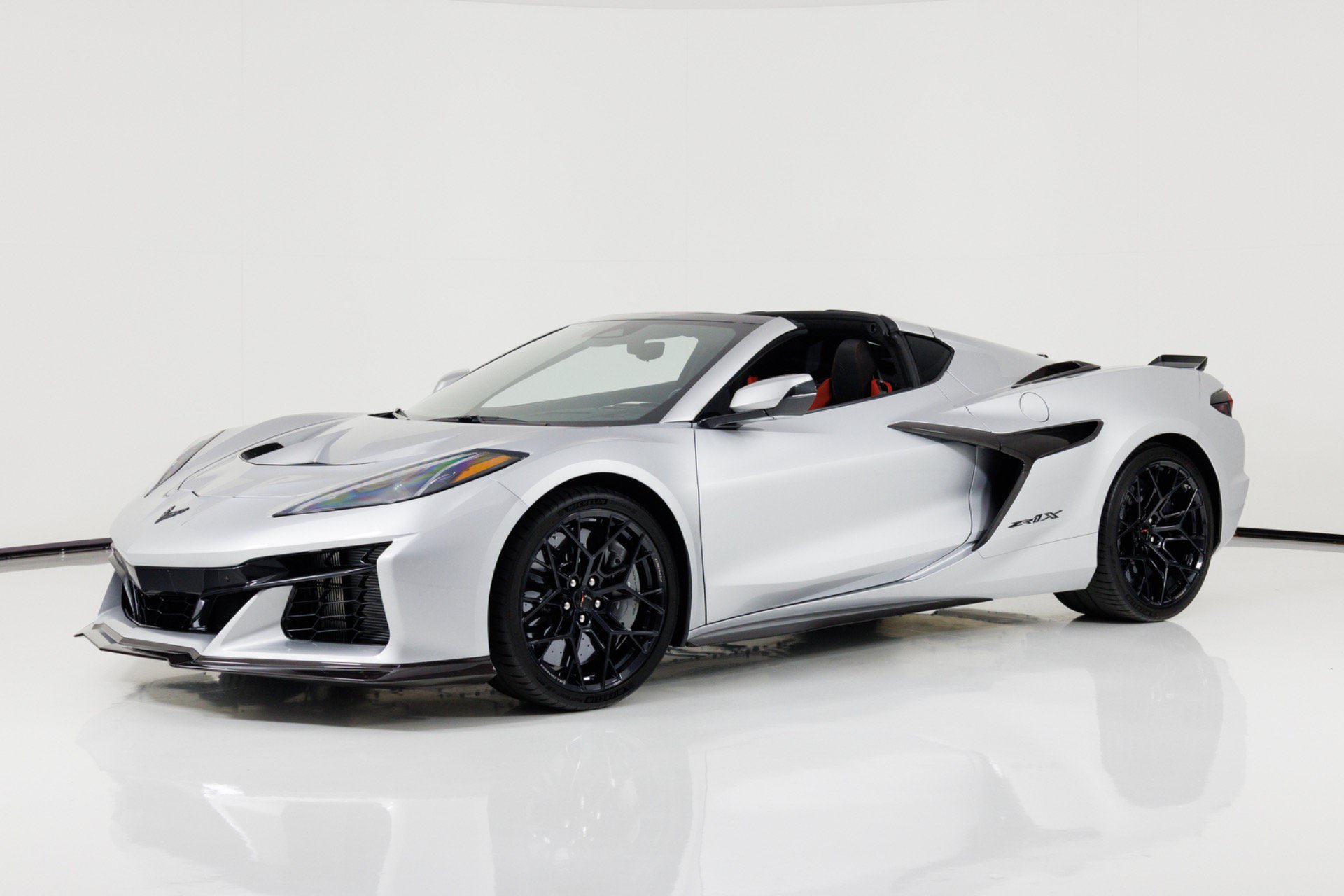 Used 2027 Chevrolet Corvette ZR1X AWD/4WD image 9
