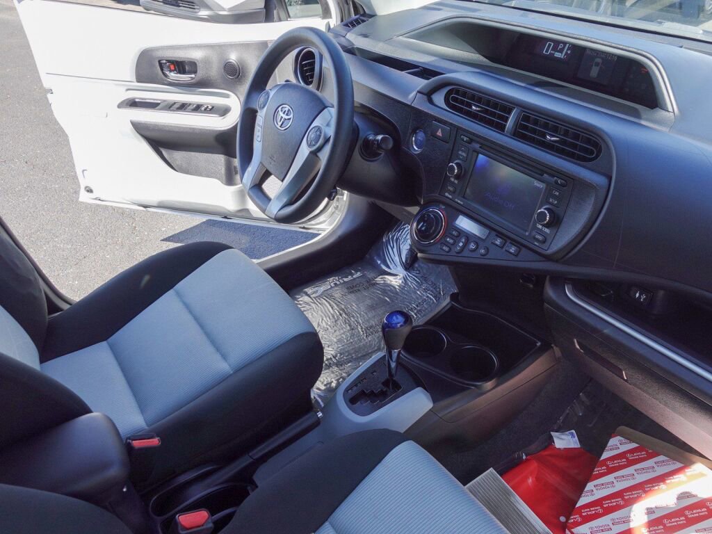 Used 2014 Toyota Prius C Three image 14