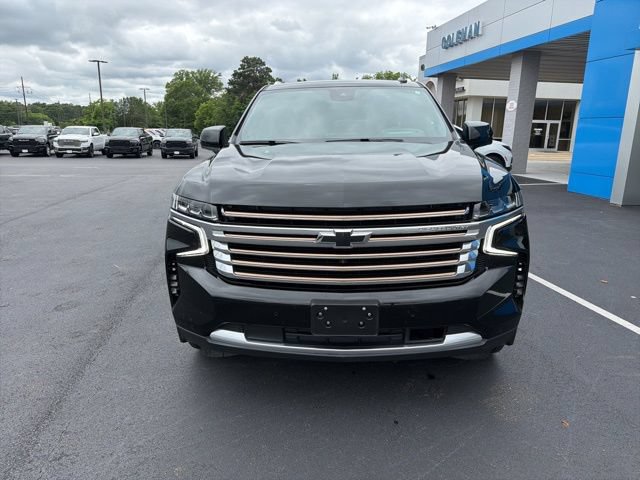 Used 2024 Chevrolet Tahoe High Country w/ Premium Package RWD image 3
