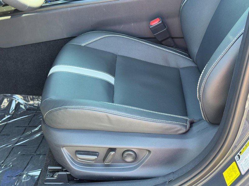 Used 2025 Toyota Camry SE w/ Multimedia Upgrade Package image 23