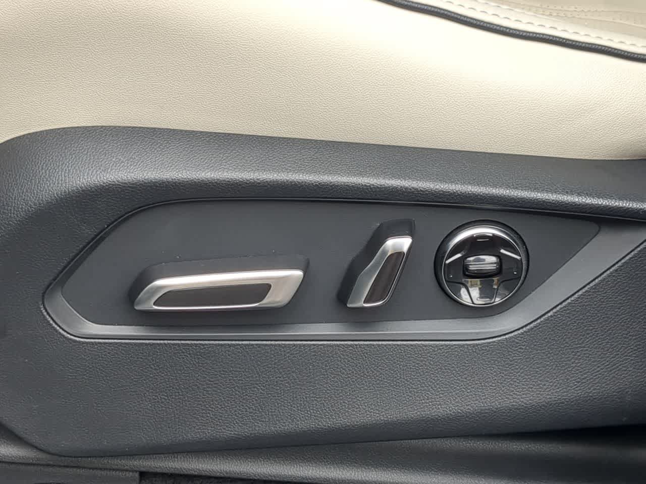 Used 2025 Acura MDX Type S AWD/4WD image 18