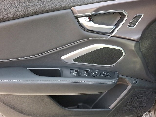 Certified 2025 Acura RDX SH-AWD image 12