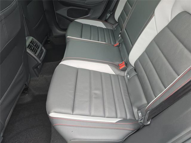 New 2026 Volkswagen GTI SE image 11