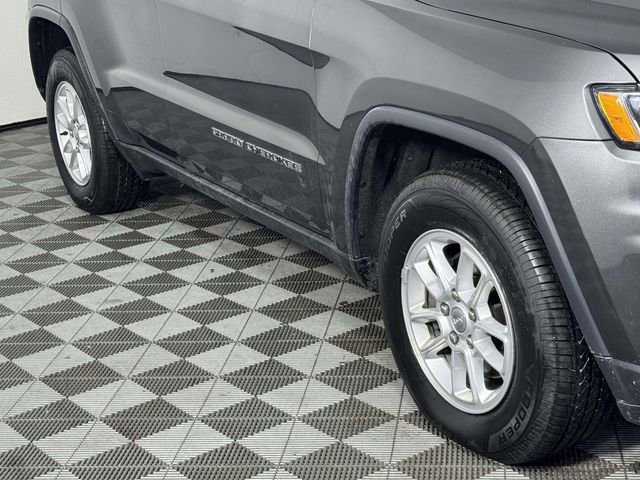 Used 2020 Jeep Grand Cherokee Laredo image 12