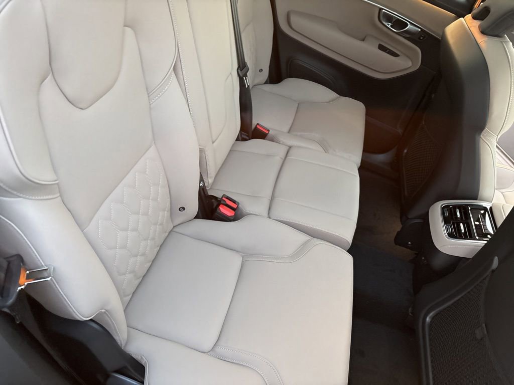 New 2026 Volvo XC90 B6 Plus w/ Protection Package Premier image 47