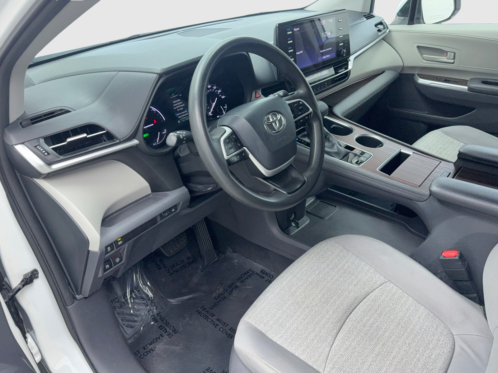 Used 2021 Toyota Sienna LE FWD image 15
